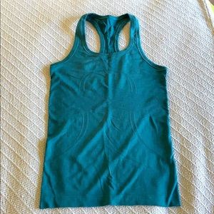 Lululemon swiftly tank Sz 4